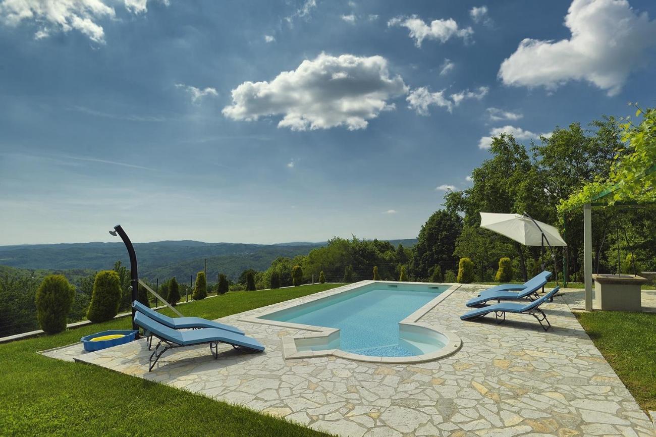 Villa Bella Lupoglav エクステリア 写真